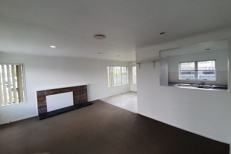 Photo of property in 110 Gloucester Road, Manurewa, Auckland, 2102