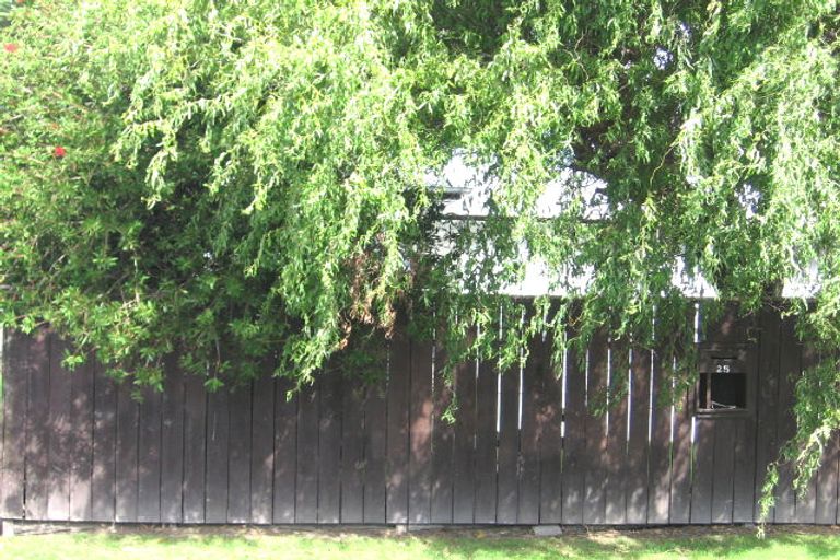 Photo of property in 25 Mildmay Road, Henderson, Auckland, 0610