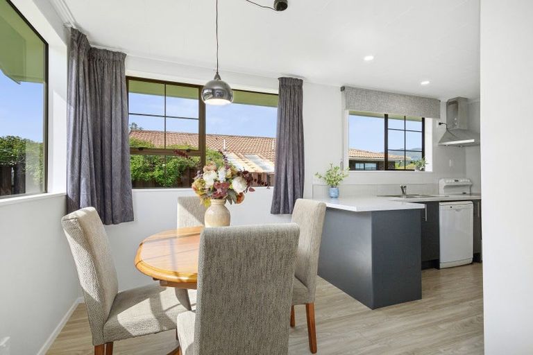 Photo of property in 152 California Drive, Totara Park, Upper Hutt, 5018