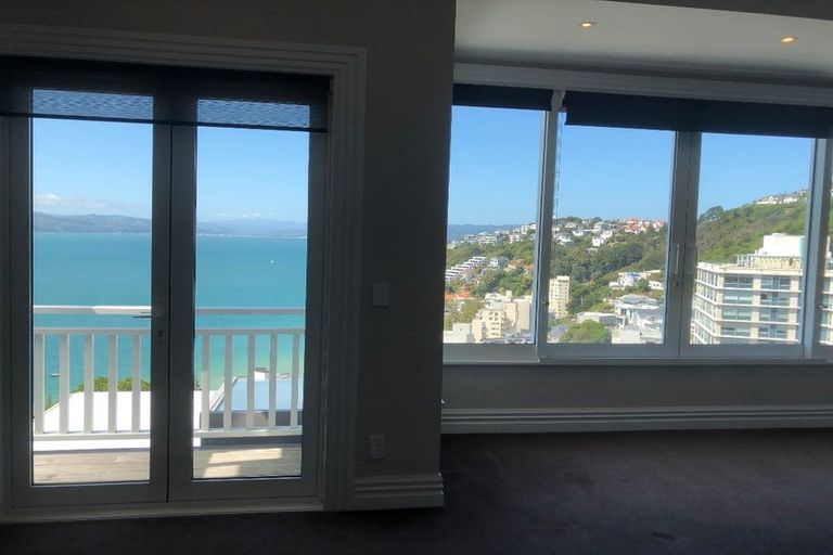 Photo of property in 5 Moeller Street, Mount Victoria, Wellington, 6011