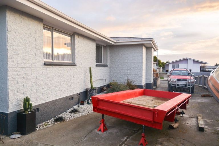 Photo of property in 5 Argyle Street, Kew, Invercargill, 9812