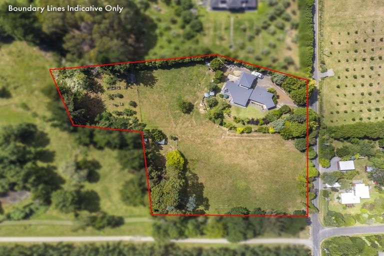 Photo of property in 37 Hadfield Road, Peka Peka, Waikanae, 5391