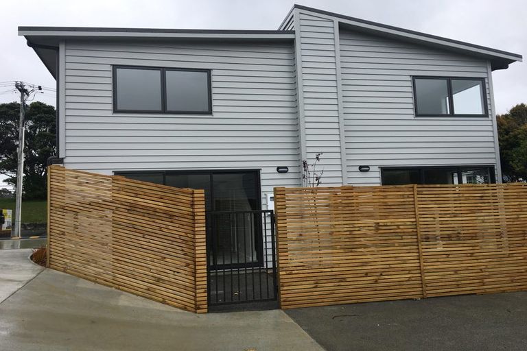 Photo of property in 62a Broderick Road, Johnsonville, Wellington, 6037