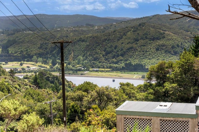 Photo of property in 2c Kaitoke Loop Road, Kaitoke, Upper Hutt, 5018