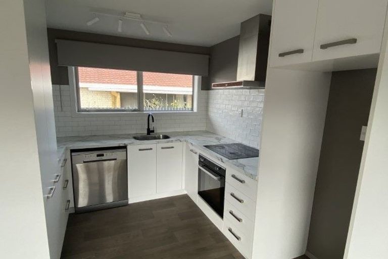 Photo of property in 73 Wingate Street, Redwood, Christchurch, 8051