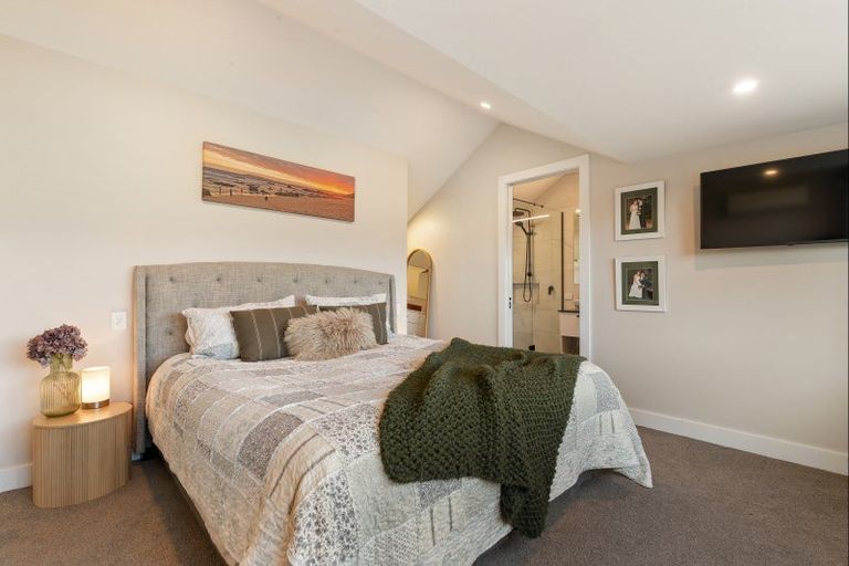 Photo of property in 2 Brodie Avenue, Arrowtown, 9302