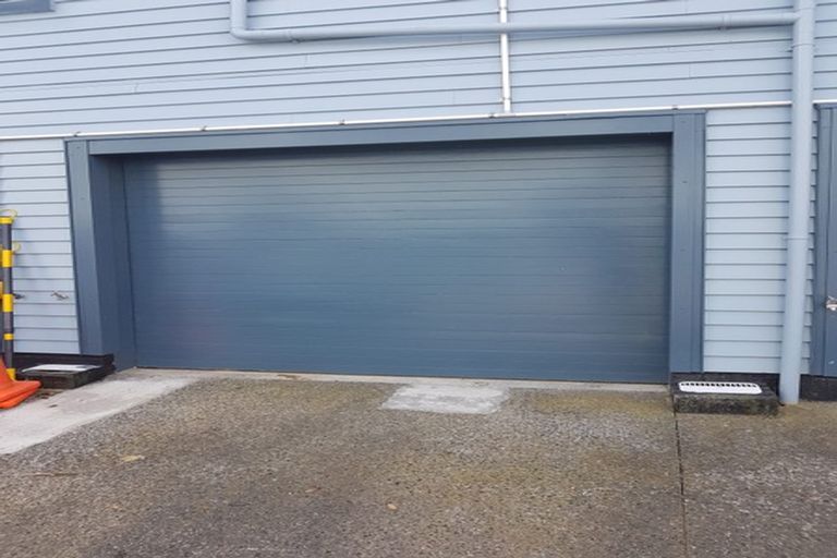 Photo of property in 11/93a Kelburn Parade, Kelburn, Wellington, 6012