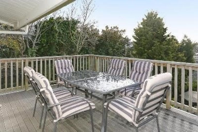 Photo of property in 89 Waimumu Road, Massey, Auckland, 0614