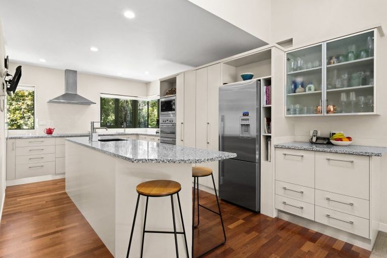 Photo of property in 12 Laing Cove, Havelock North, 4130