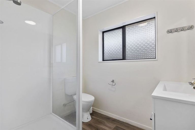 Photo of property in 2/8 Ingram Street, Papakura, 2110