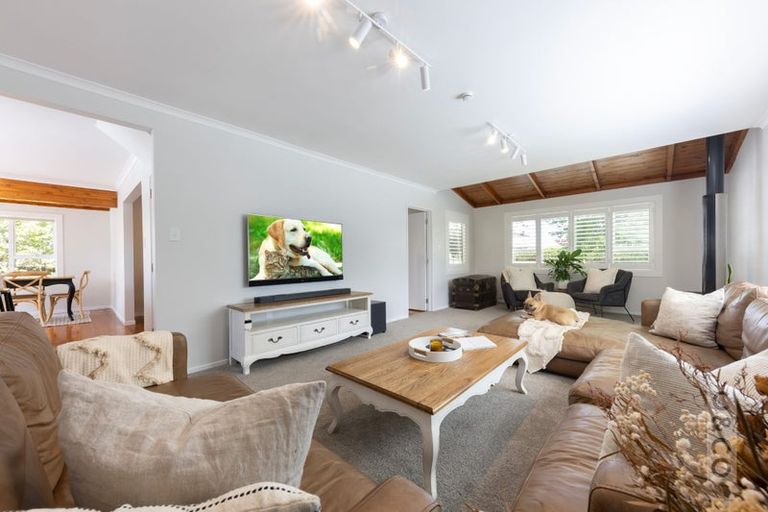 Photo of property in 55 Kaipara Portage Road, Riverhead, 0820