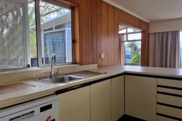 Photo of property in 1 Wavell Crescent, Lansdowne, Masterton, 5810