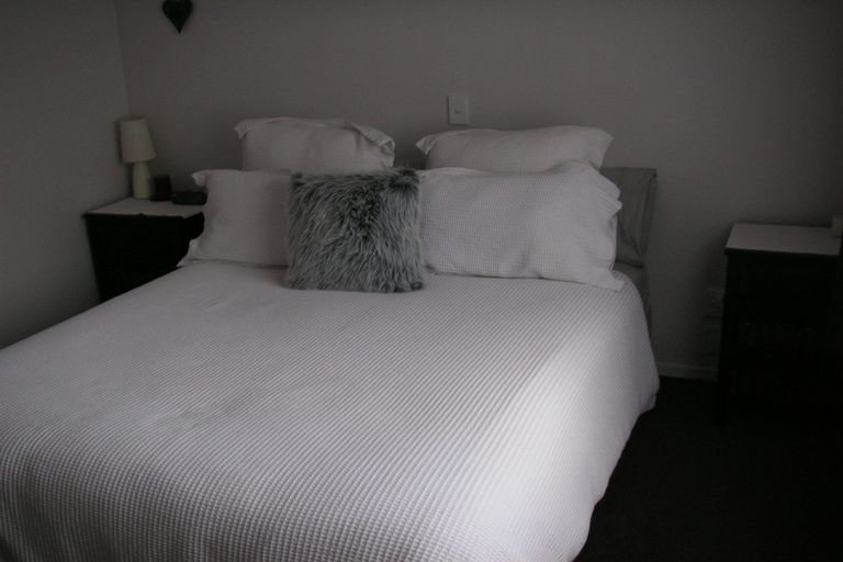 Photo of property in 27 Ihle Street, Terrace End, Palmerston North, 4410