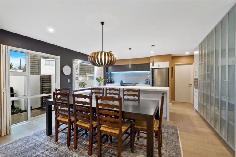 Photo of property in 8b Holmwood Road, Merivale, Christchurch, 8014