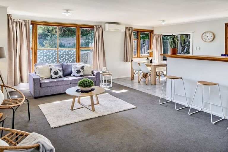 Photo of property in 198 Sievers Grove, Cannons Creek, Porirua, 5024