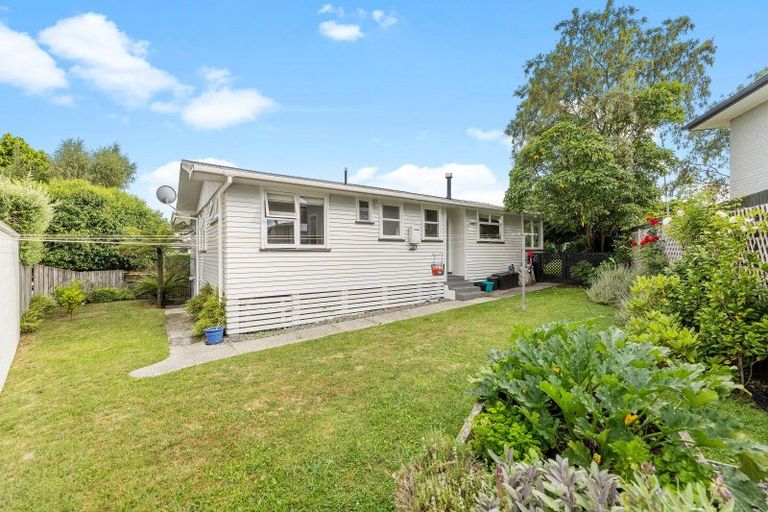 Photo of property in 2/79 Taupo View Road, Taupo, 3330
