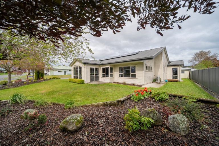 Photo of property in 30 Govan Drive, Te Anau, 9600