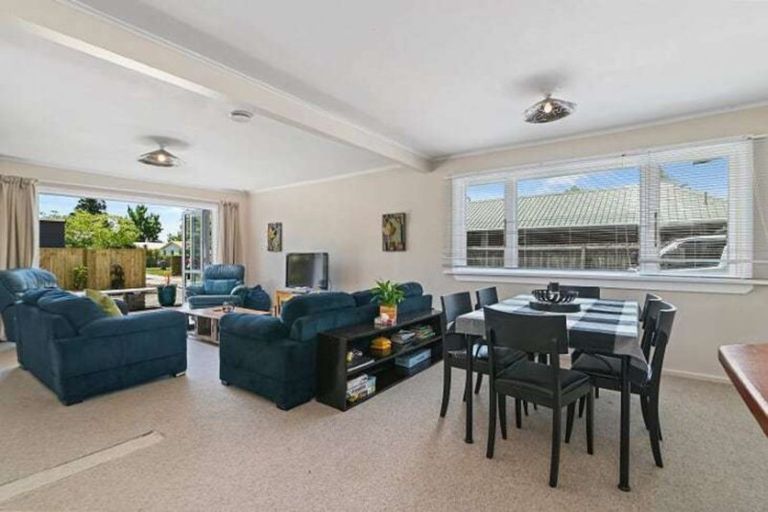 Photo of property in 26 Willow Avenue, Hannahs Bay, Rotorua, 3010