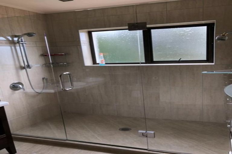 Photo of property in 16 Pounamu Place, Shelly Park, Auckland, 2014