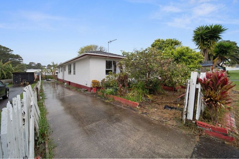 Photo of property in 5 Mikasa Place, Mangere, Auckland, 2022