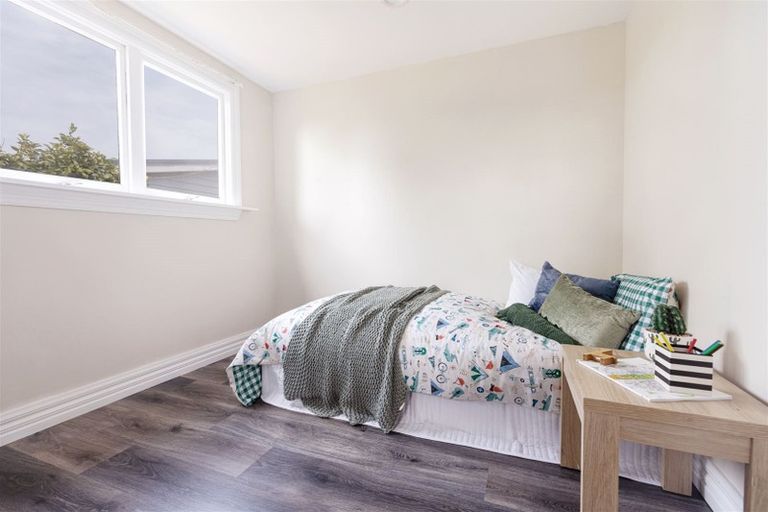 Photo of property in 10 Avonhead Road, Avonhead, Christchurch, 8042