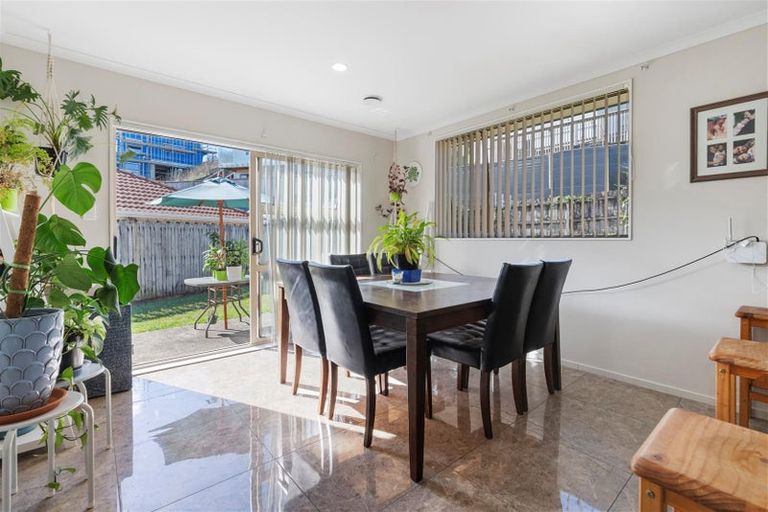 Photo of property in 14 Nykki Place, Papakura, 2110