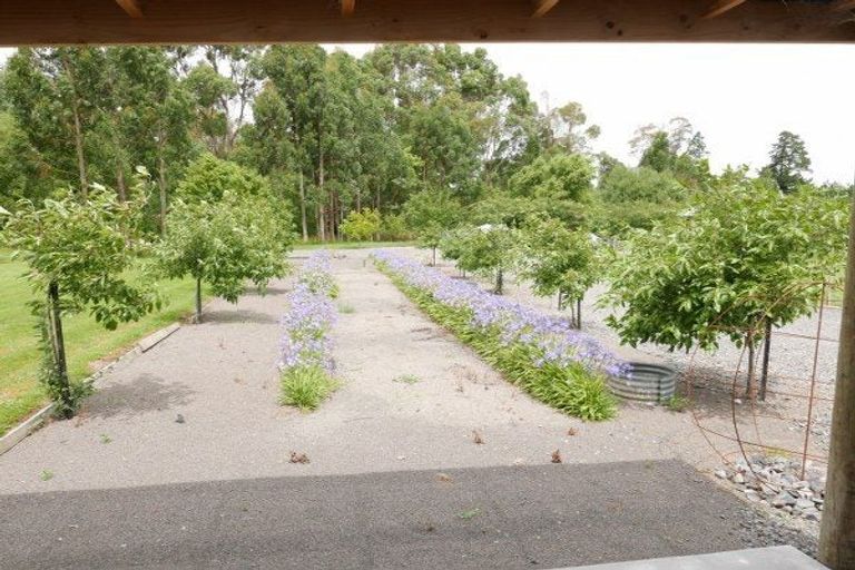 Photo of property in 100 Cole Street, Dannevirke, 4930