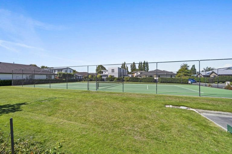 Photo of property in 10 Brookwater Avenue, Northwood, Christchurch, 8051