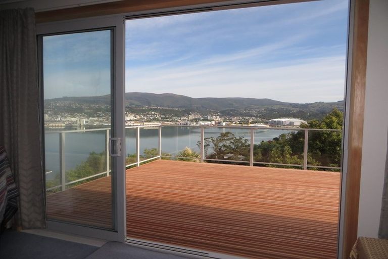 Photo of property in 107 Larnach Road, Vauxhall, Dunedin, 9013