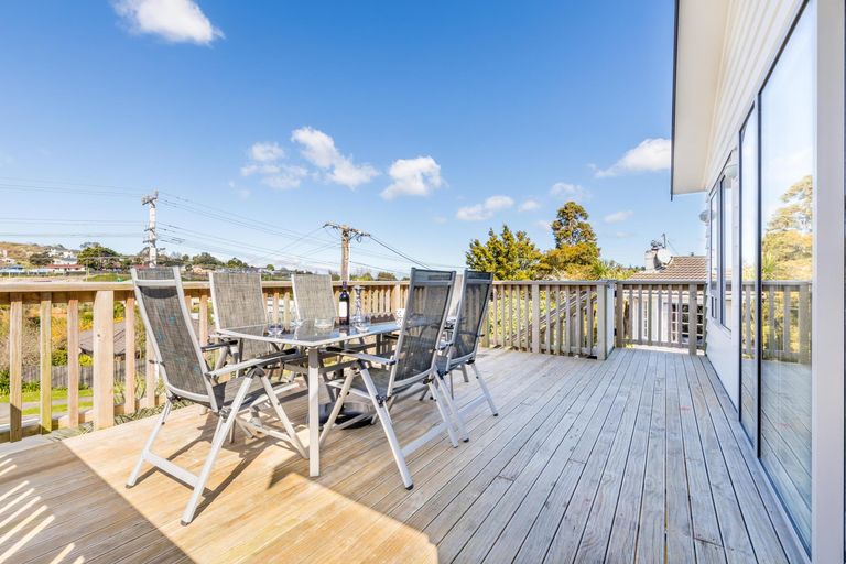 Photo of property in 36 Makora Road, Massey, Auckland, 0614
