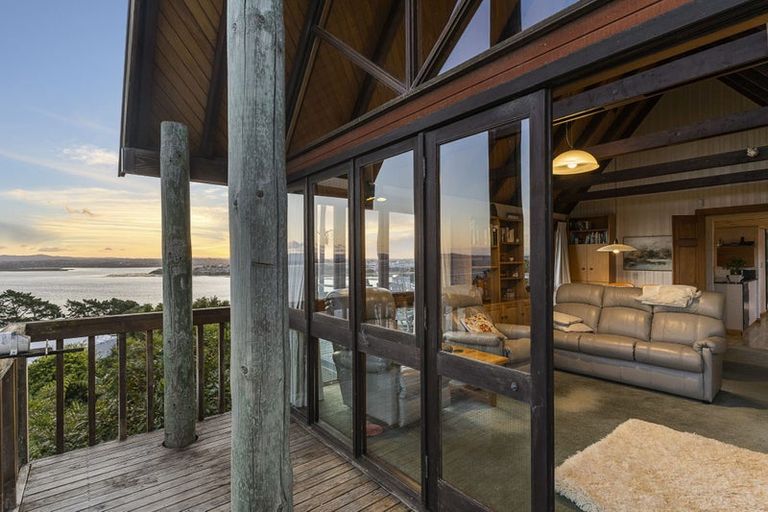 Photo of property in 36 Mayall Avenue, Beach Haven, Auckland, 0626