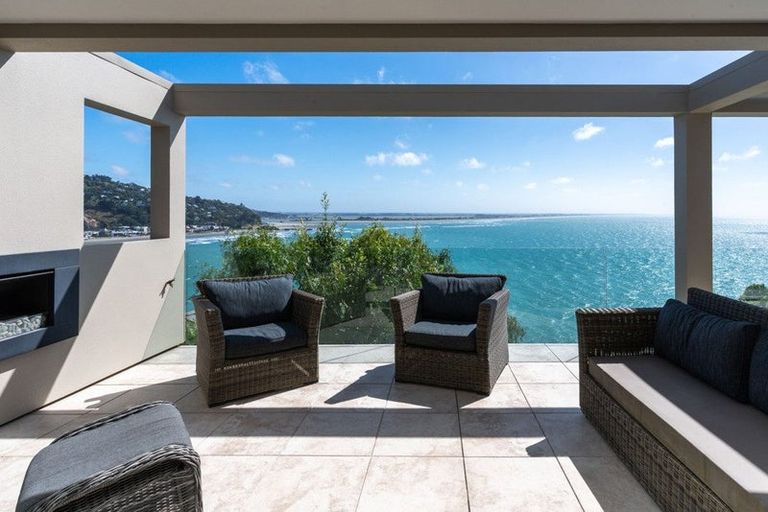 Photo of property in 18 Whitewash Head Road, Scarborough, Christchurch, 8081