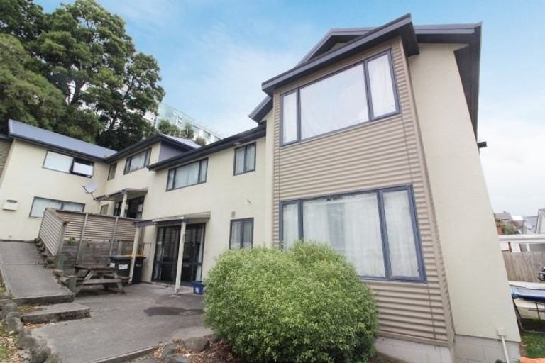 Photo of property in 381 Leith Street, North Dunedin, Dunedin, 9016