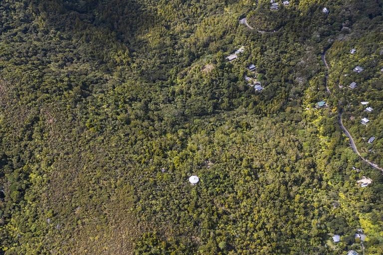 Photo of property in 62 Lone Kauri Road, Karekare, Auckland, 0772