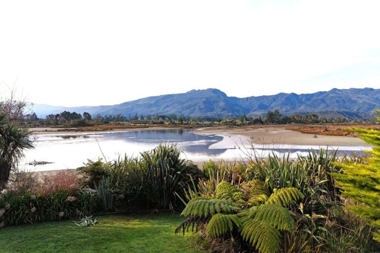 Photo of property in 156 Brougham Street, Westport, 7825