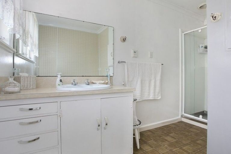 Photo of property in 26 Oxford Street, Marton, 4710