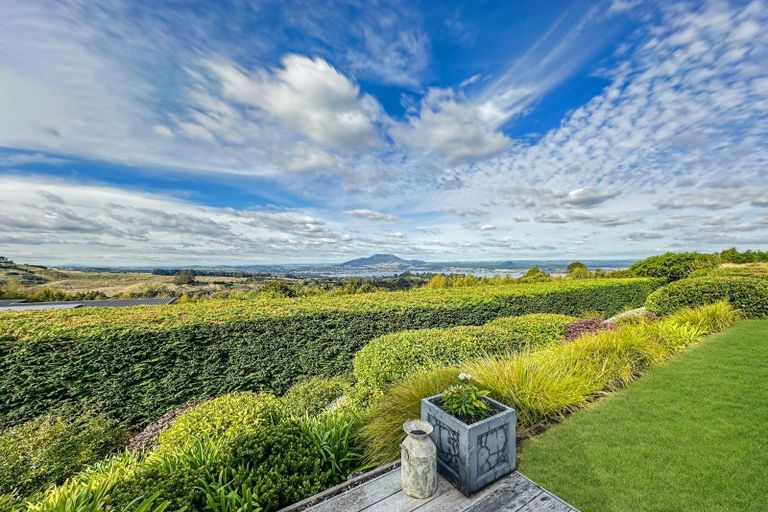 Photo of property in 97 Highland Drive, Acacia Bay, Taupo, 3385
