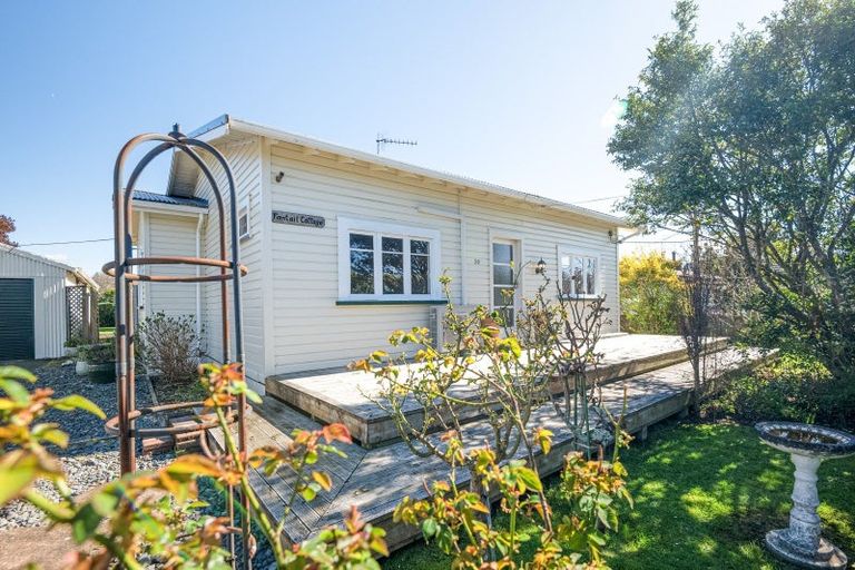 Photo of property in 39 Mcgreevy Street, Waipawa, 4210