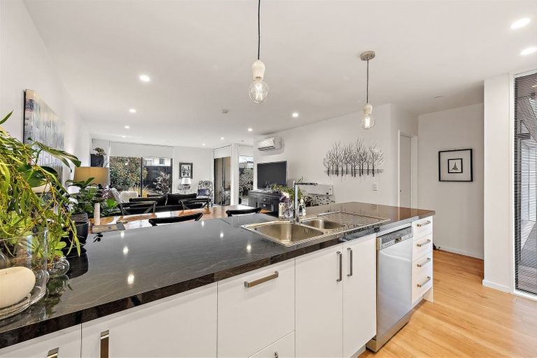 Photo of property in 3/12 Southey Street, Sydenham, Christchurch, 8023