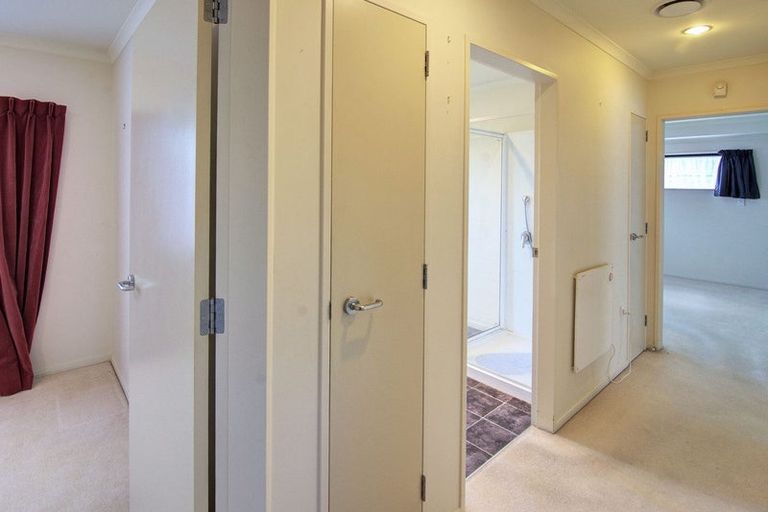 Photo of property in Holdsworth Villas, 4/2 William Donald Drive, Solway, Masterton, 5810