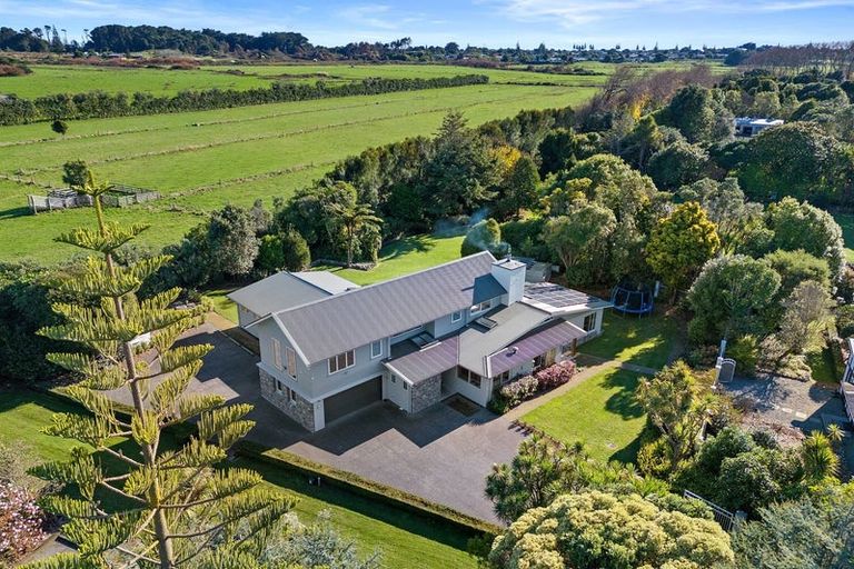 Photo of property in 150 Rangiuru Road, Otaki, 5512
