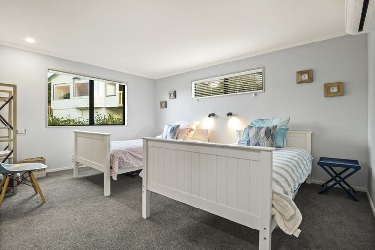 Photo of property in 46 Esplanade, Kaka Point, 9271