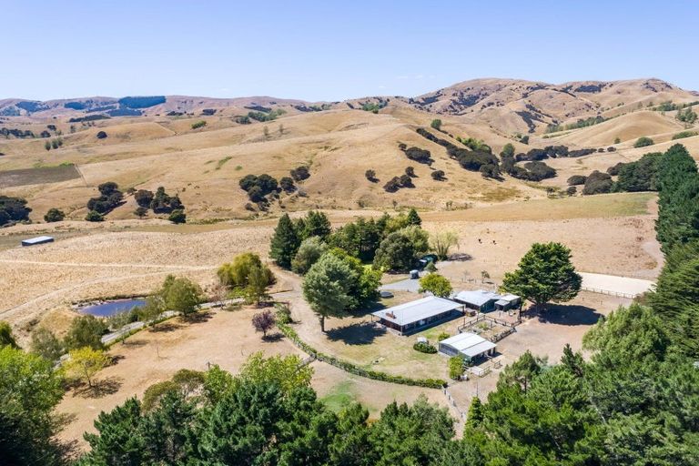 Photo of property in 752 Ponatahi Road, Martinborough, Carterton, 5792