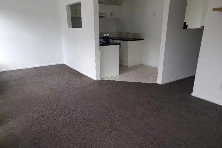 Photo of property in 1/542 Swanson Road, Ranui, Auckland, 0612