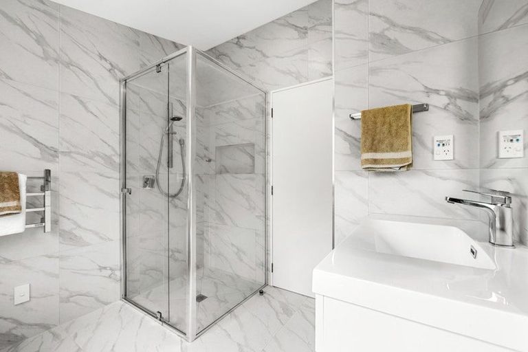 Photo of property in 1180 East Coast Road, Redvale, Albany, 0794