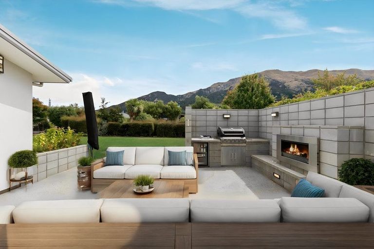 Photo of property in 2 Bell Street, Lake Hawea, Wanaka, 9382