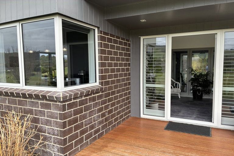 Photo of property in 24 Oakdale Drive, Kinloch, Taupo, 3377