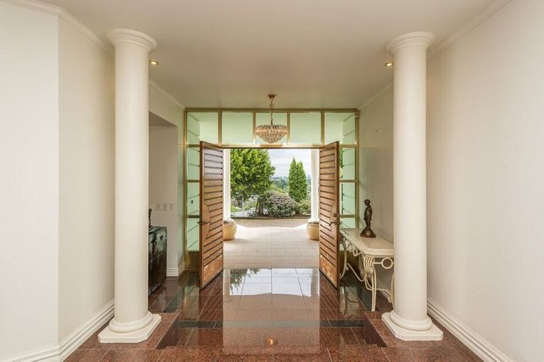 Photo of property in 24 Overdale Drive, Cashmere, Christchurch, 8022