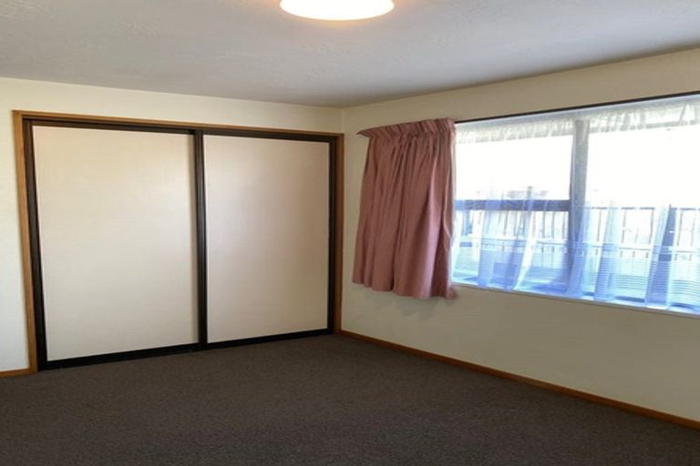 Photo of property in 2/7 Clipston Place, Halswell, Christchurch, 8025