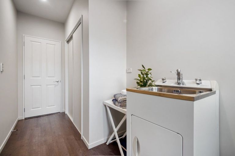 Photo of property in 10 Saint Peters Close, Woolston, Christchurch, 8062